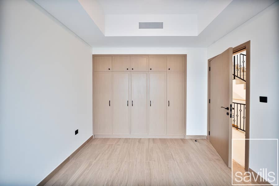 Skyline Retreat | Luxurious Villa | Beach Access - Image 13