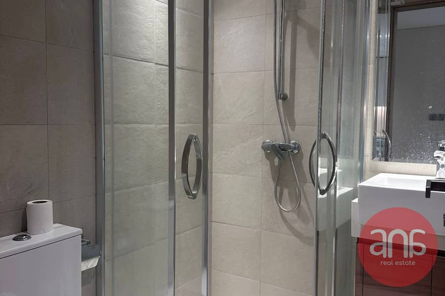 VACANT | CHILLER FREE | PRIME LOCATION - Image 12