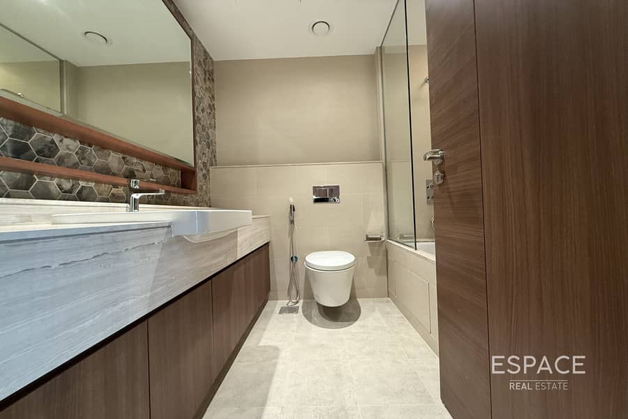 Unfurnished 2 BR Plus Maids | Prime Canal View | Downtown - Image 10