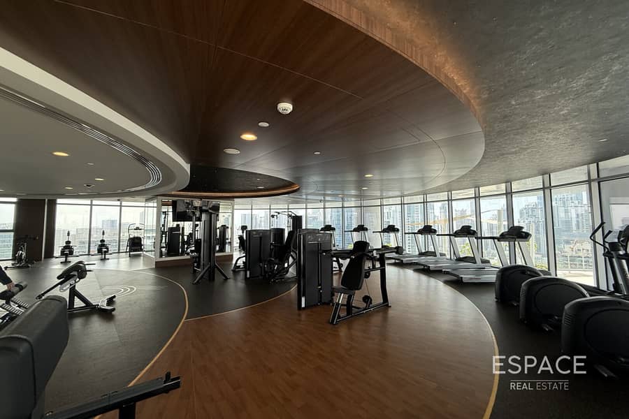 Unfurnished 2 BR Plus Maids | Prime Canal View | Downtown - Image 14