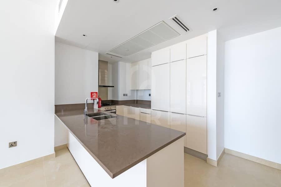 Community Expert | Sea and Marina View | Unfurnished