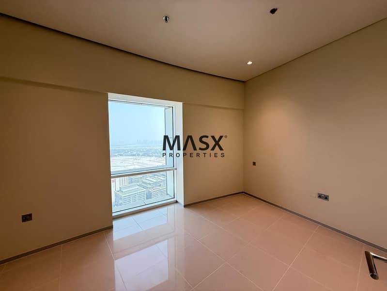 Ideal Living | Near Metro | Vacant | Prime SZR Location - Image 8