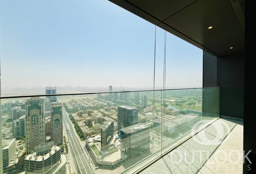 Urgent Sale I Luxury Penthouse I Palm and SZR View - Image 8