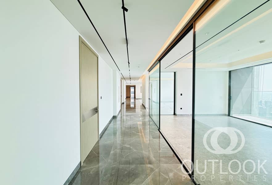 Urgent Sale I Luxury Penthouse I Palm and SZR View - Image 16