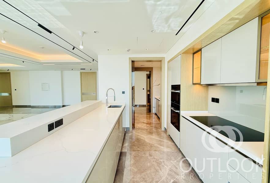 Urgent Sale I Luxury Penthouse I Palm and SZR View - Image 27