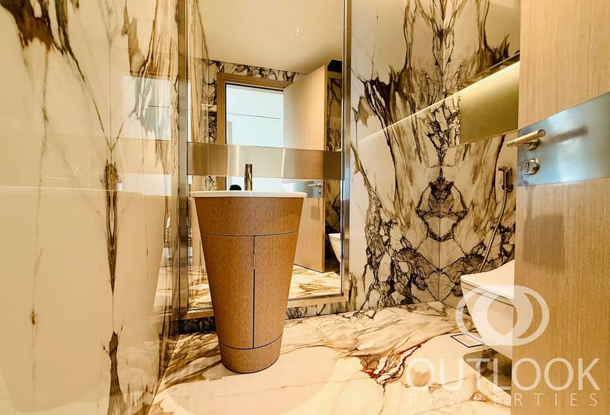 Urgent Sale I Luxury Penthouse I Palm and SZR View - Image 32