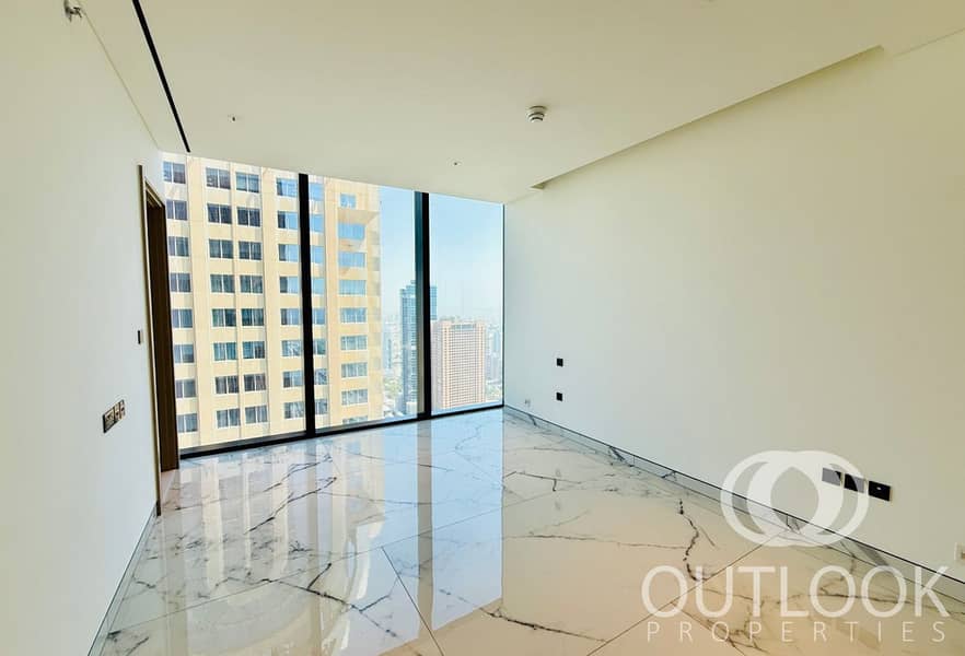 Urgent Sale I Luxury Penthouse I Palm and SZR View - Image 39