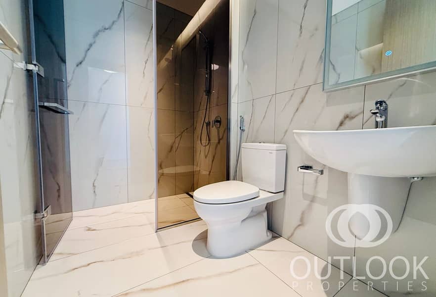 Urgent Sale I Luxury Penthouse I Palm and SZR View - Image 46