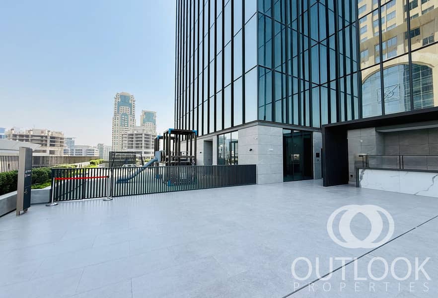 Urgent Sale I Luxury Penthouse I Palm and SZR View - Image 53