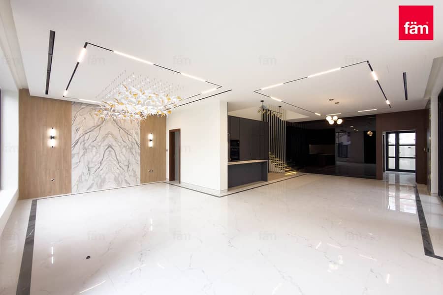 Custom Built | Modernized | Free Hold Corner