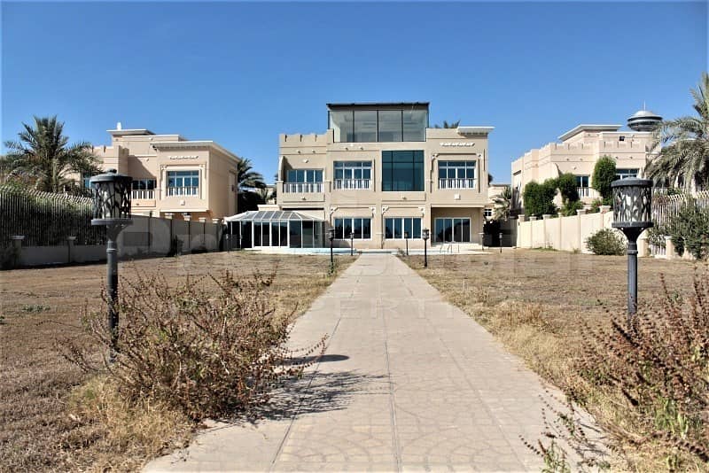 Luxurious 4BR Villa in Heart Of Abu Dhabi Cornchie