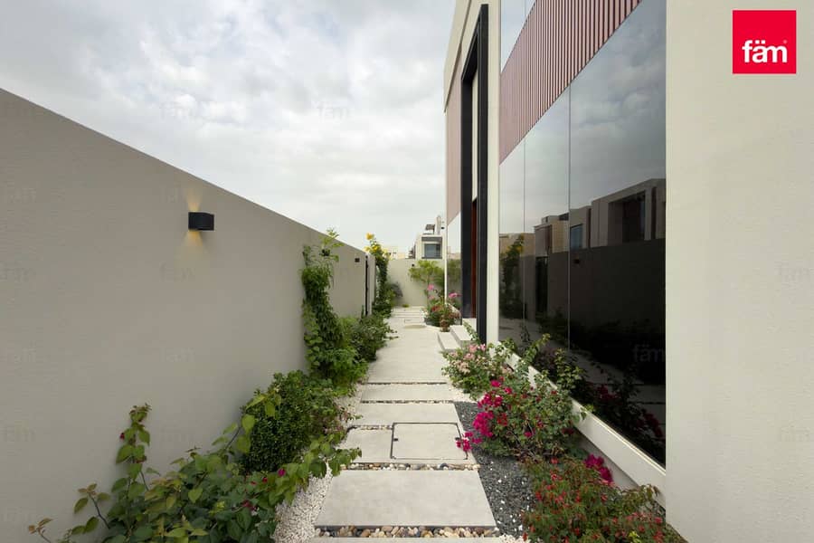 Custom Built | Modernized | Free Hold Corner - Image 29