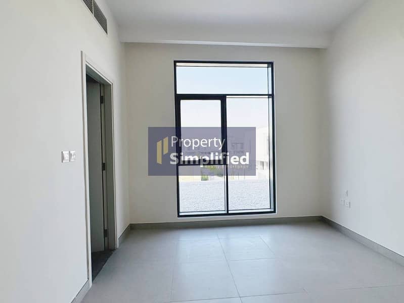 Semi-detached l Genuine Re-sale | | Rooftop Acces - Image 9