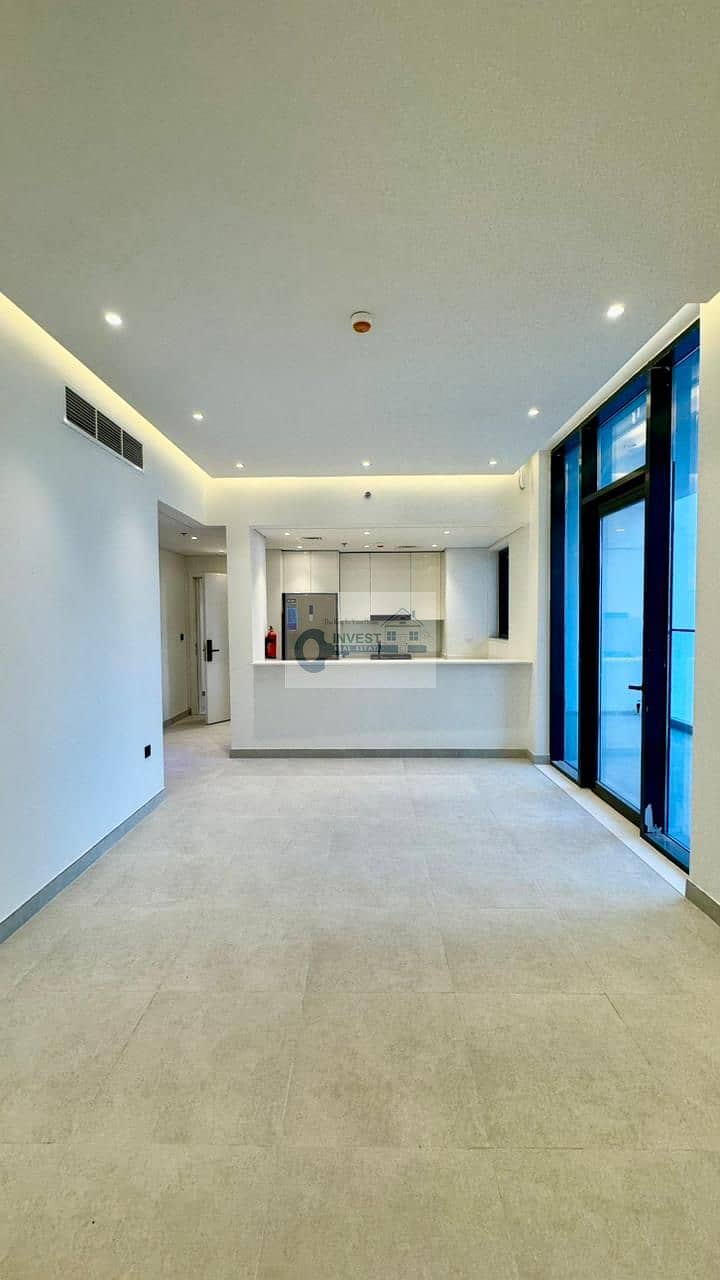 Pay 1% Monthly | Brand New | Excecutive 1BR - Image 3