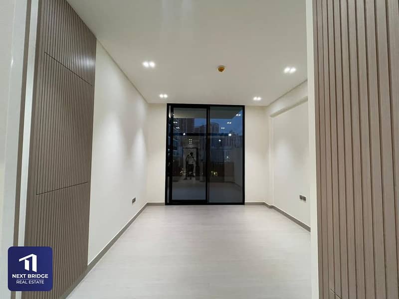 Spacious | Available | Huge Layout