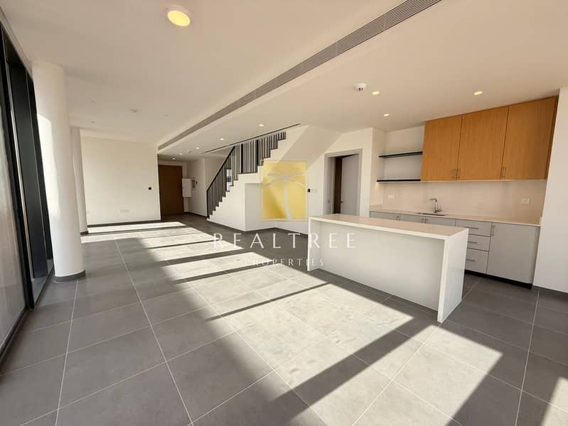 Modern 5-Bedroom Villa in Gated June Community