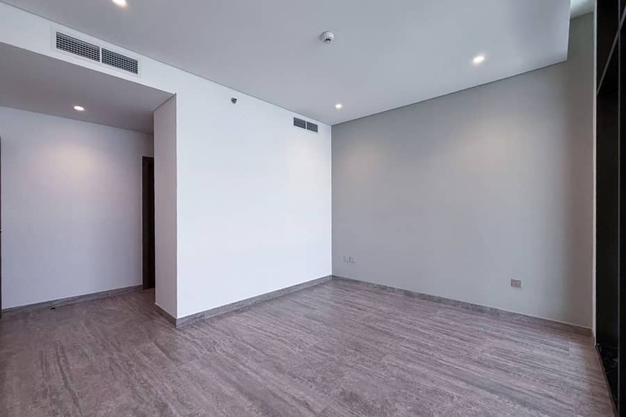 Ready to Move In | Best Layout | Canal View - Image 12