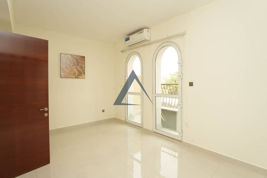 Spacious 4BR + Maid | Vacant | Prime Location - Image 8