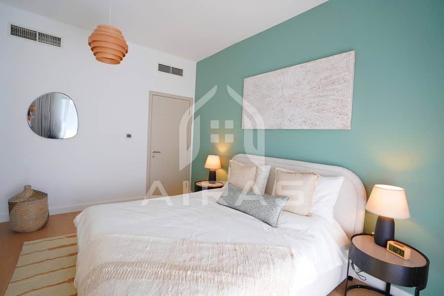 Modern 1BHK Apartment at South Ridge, Downtown