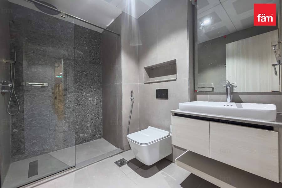 WiFi Free | Chiller Free | Community View - Image 7