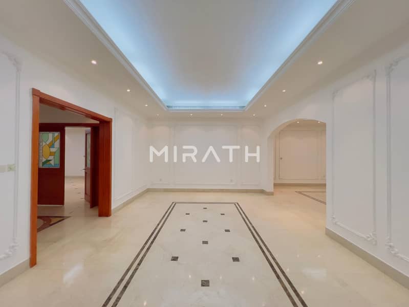 Luxurious 5BR Villa with Private Pool and Garden - Image 11