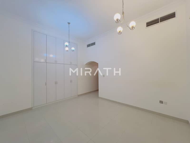 Luxurious 5BR Villa with Private Pool and Garden - Image 15