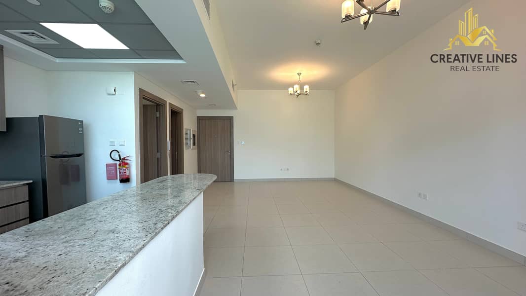 SPACIOUS MODREN LAYOUT 1ST YEAR FREE CHILLER - Image 8