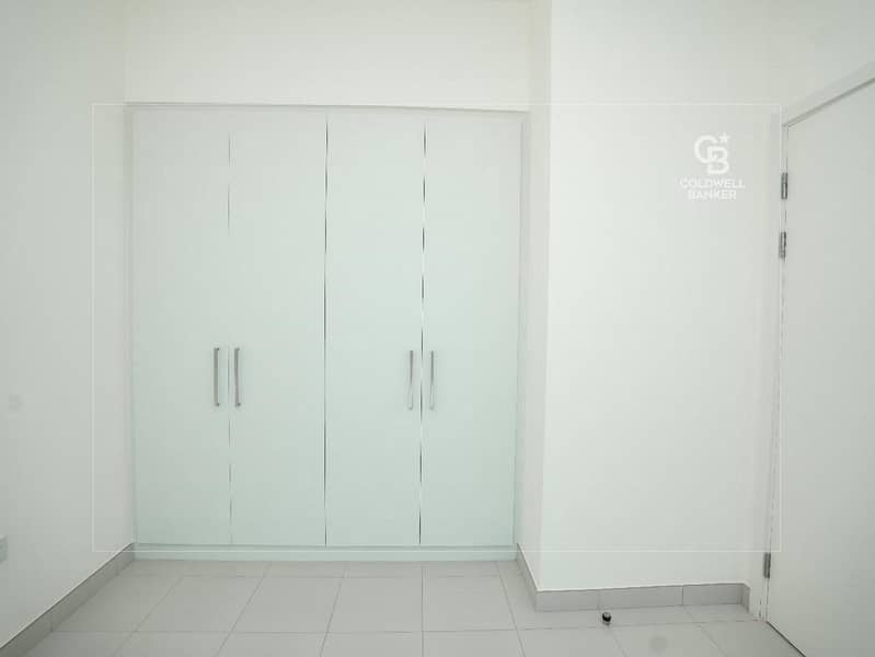 Brand New | Single Row | Pool & Community View - Image 6