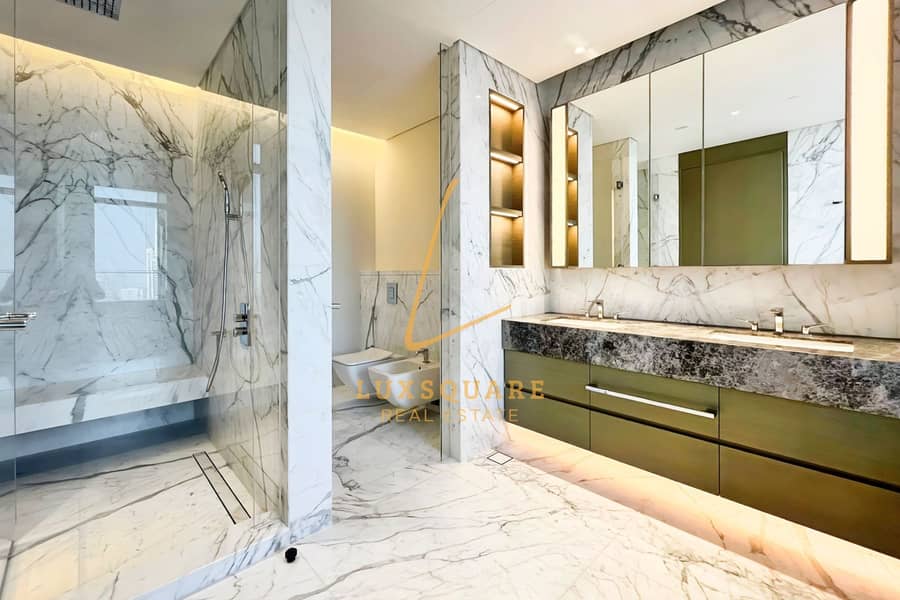 MULTIPLE OPTIONS | FULL BURJ AND FOUNTAIN VIEW - Image 13