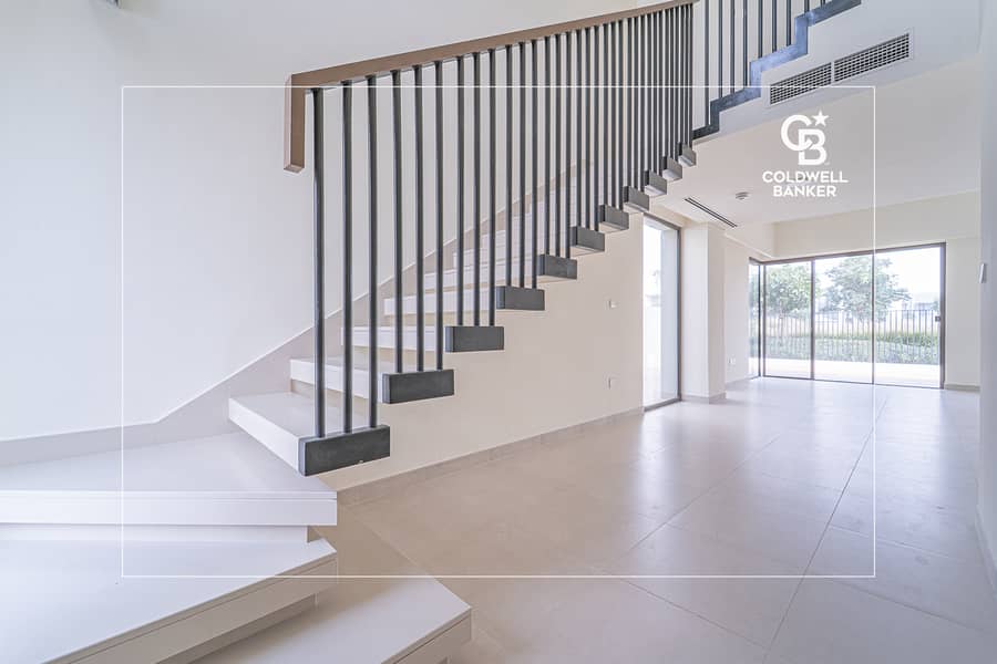 Near Yoga Deck | Single Row | Corner Unit