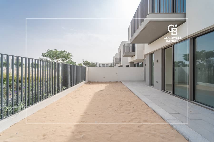 Near Yoga Deck | Single Row | Corner Unit - Image 13