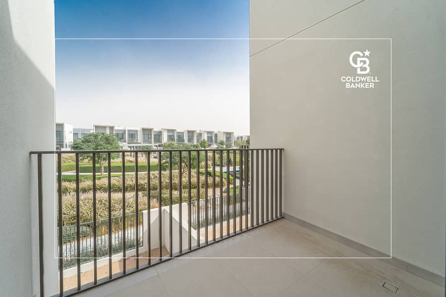 Near Yoga Deck | Single Row | Corner Unit - Image 20