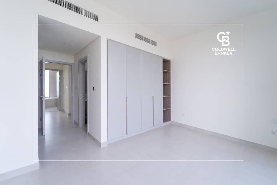 Near Yoga Deck | Single Row | Corner Unit - Image 24