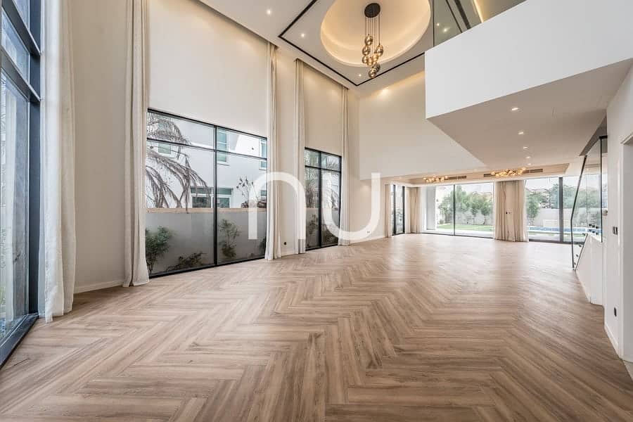 Area Specialist | Custom Built 6BR Villa | Modern