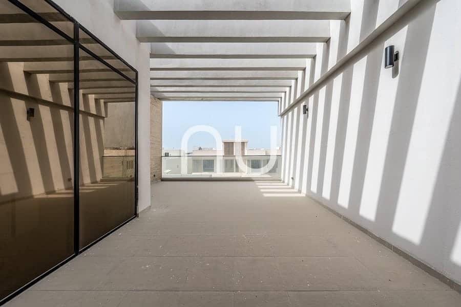 Area Specialist | Custom Built 6BR Villa | Modern - Image 9