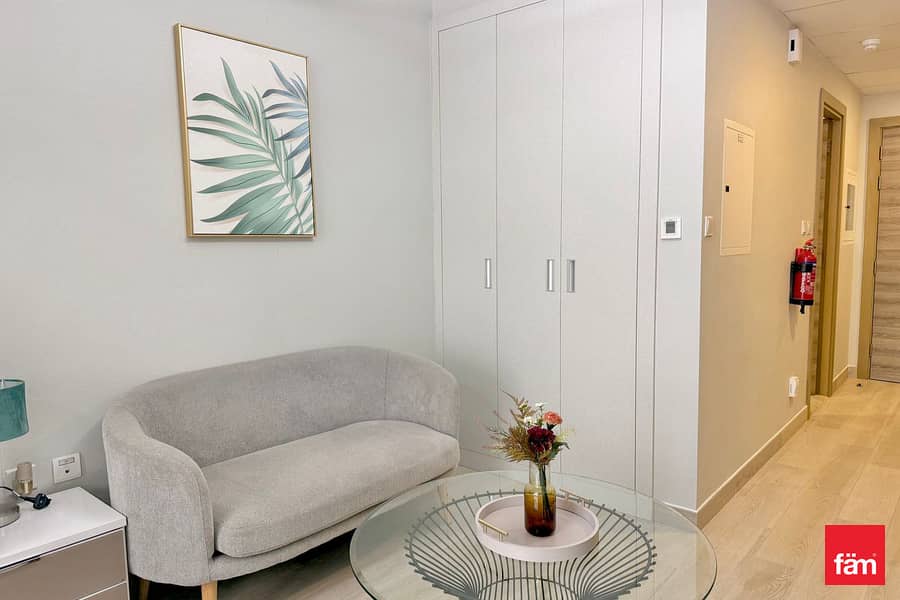 Vacant Marina Sky view Premium Fully Furnished