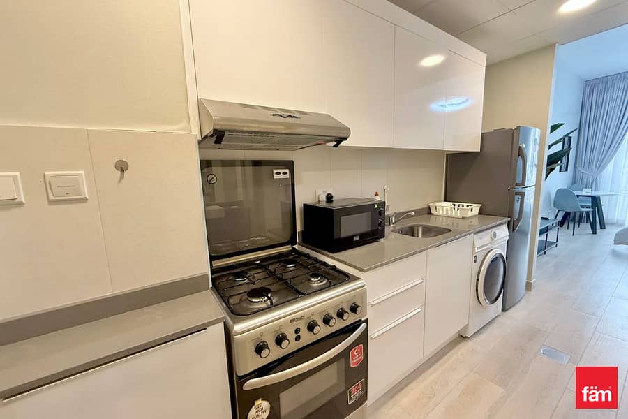 Vacant Marina Sky view Premium Fully Furnished