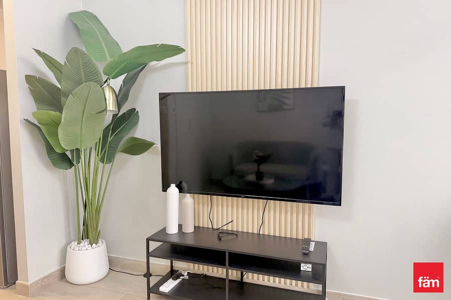 Vacant Marina Sky view Premium Fully Furnished - Image 6