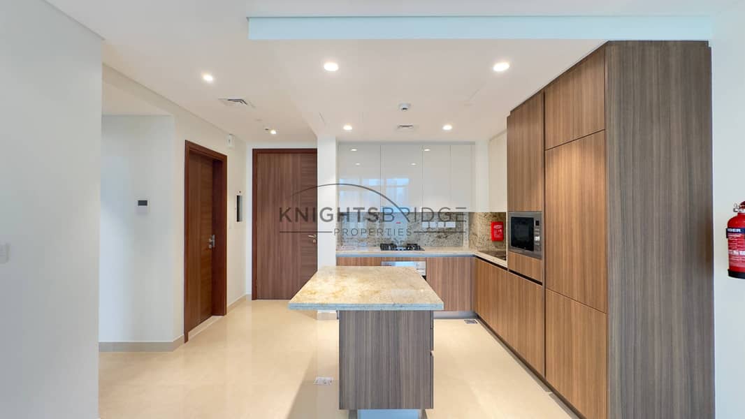 Spectacular Burj View | Spacious 2 B/R | Exclusive