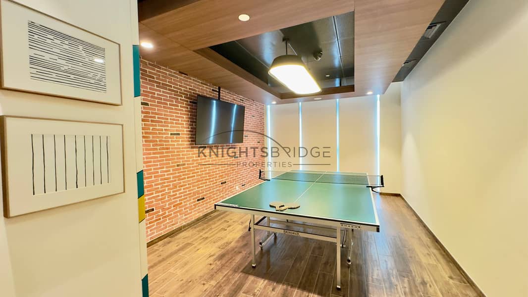 Spectacular Burj View | Spacious 2 B/R | Exclusive - Image 18