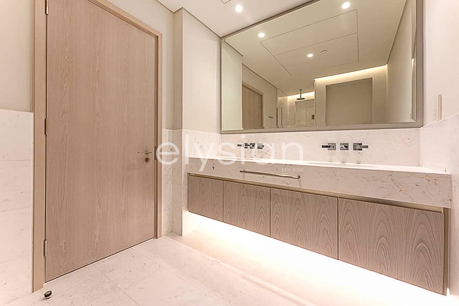 Prime Location I Luxury Studio I Palm Views - Image 9