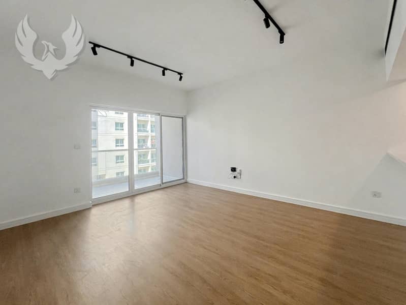Ready to Move-In | Upgraded | Bright | Exclusive - Image 6