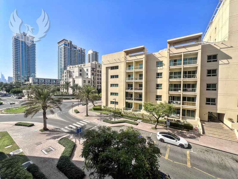 Ready to Move-In | Upgraded | Bright | Exclusive - Image 11