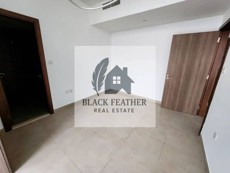 1 BHK/ CHILLER FREE/ POOL VIEW/ READY TO MOVE IN - Image 8