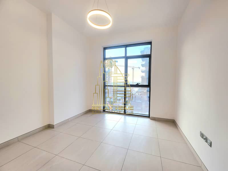 Spacious 2BHK | Amazing Layout | Gym & Pool | Book Now