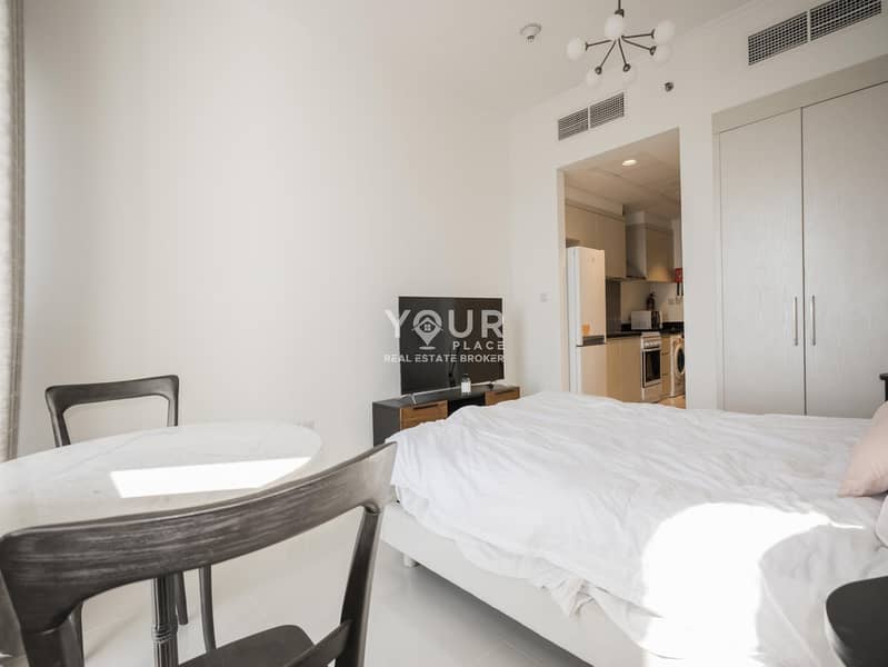 Tenanted / High Floor / Good Investment!