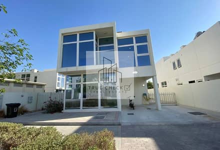 6 Bedroom Townhouse for Rent in DAMAC Hills 2 (Akoya by DAMAC), Dubai - a7579af5-f5f2-4ec6-b7e2-4826fae4c471. jpg 6 Bedroom Townhouse for Rent in DAMAC Hills 2 (Akoya by DAMAC), Dubai - a7579af5-f5f2-4ec6-b7e2-4826fae4c471. jpg