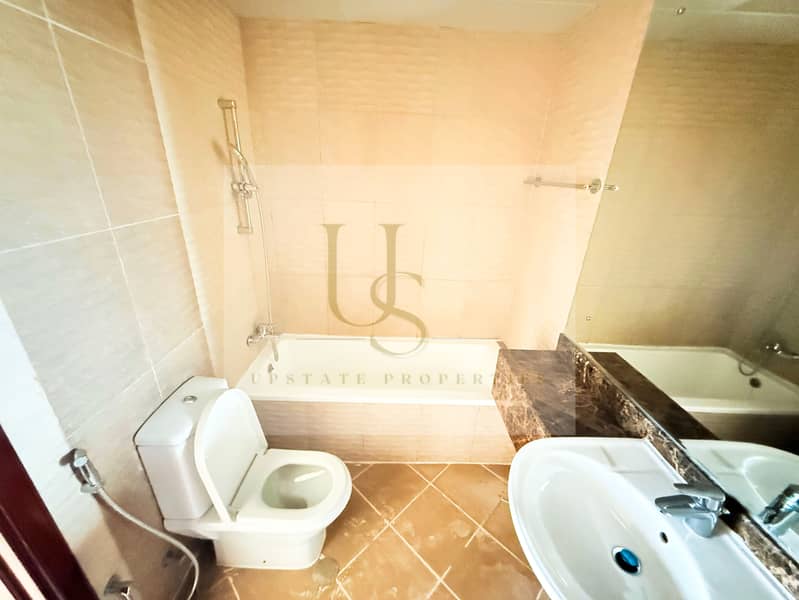 SPACIOUS LAYOUT | FAMILY ONLY | PRIME LOCATION - Image 8