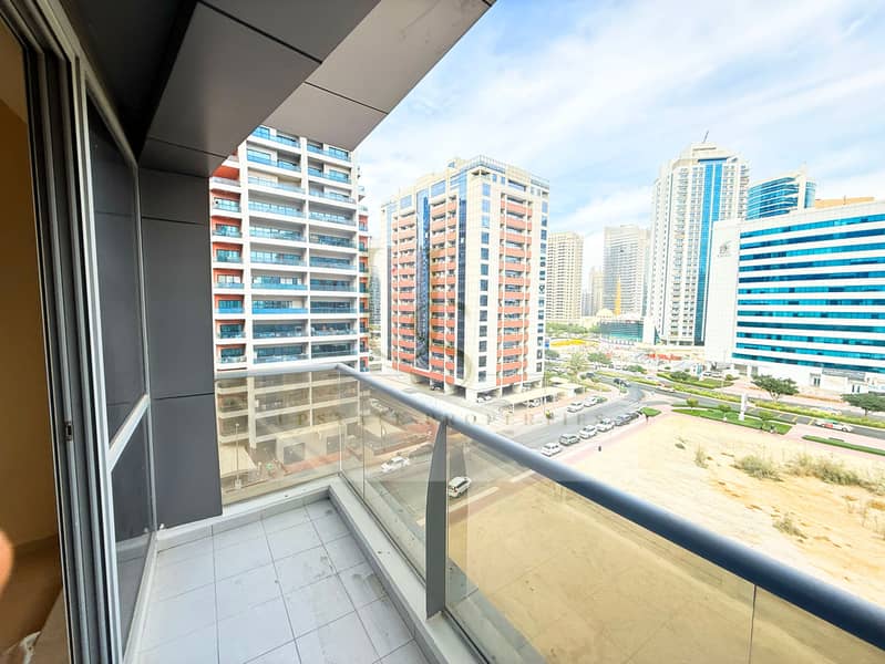 SPACIOUS LAYOUT | FAMILY ONLY | PRIME LOCATION - Image 16