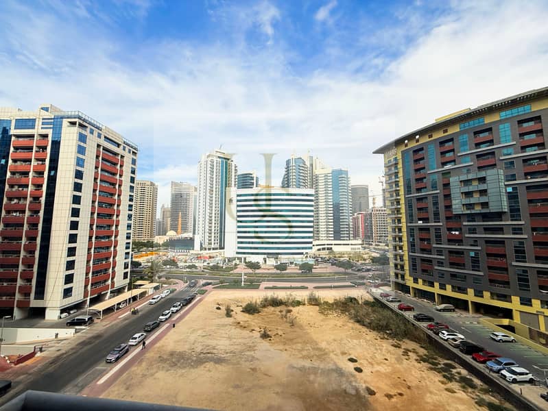 SPACIOUS LAYOUT | FAMILY ONLY | PRIME LOCATION - Image 18